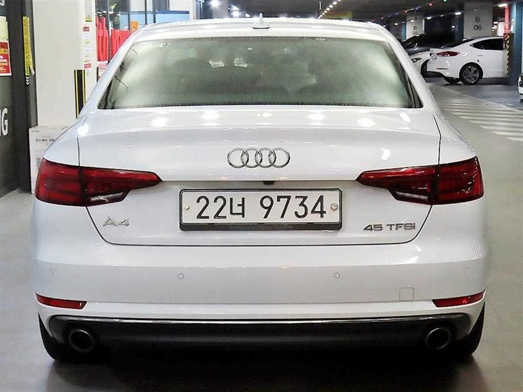 아우디 A4 A4 (B9) 45 TFSI 이미지 5