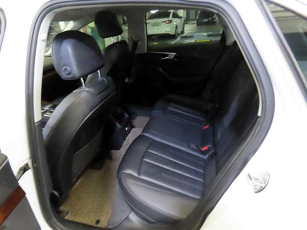 아우디 A4 A4 (B9) 45 TFSI 이미지 7