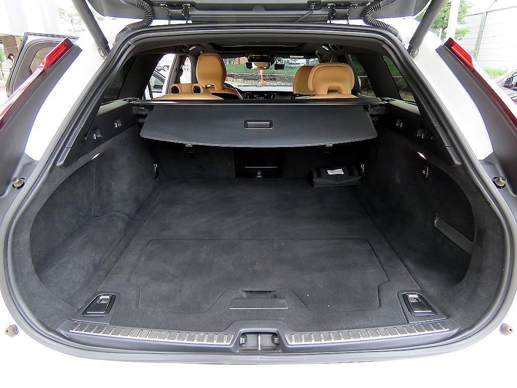 볼보 V90 V90 크로스컨트리 B5 AWD 이미지 17