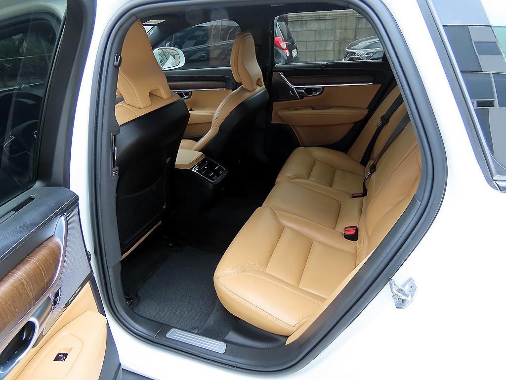 볼보 V90 V90 크로스컨트리 B5 AWD 이미지 6