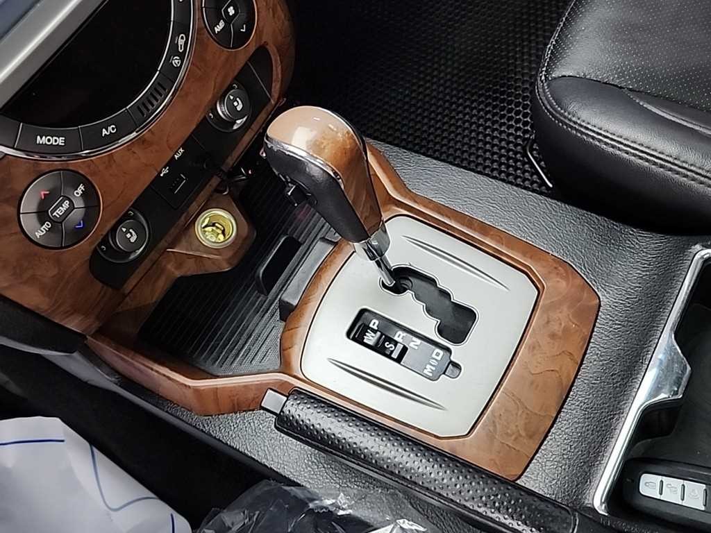 KG모빌리티(쌍용) 렉스턴 렉스턴W 2.2 4WD RX7 럭셔리 이미지 8