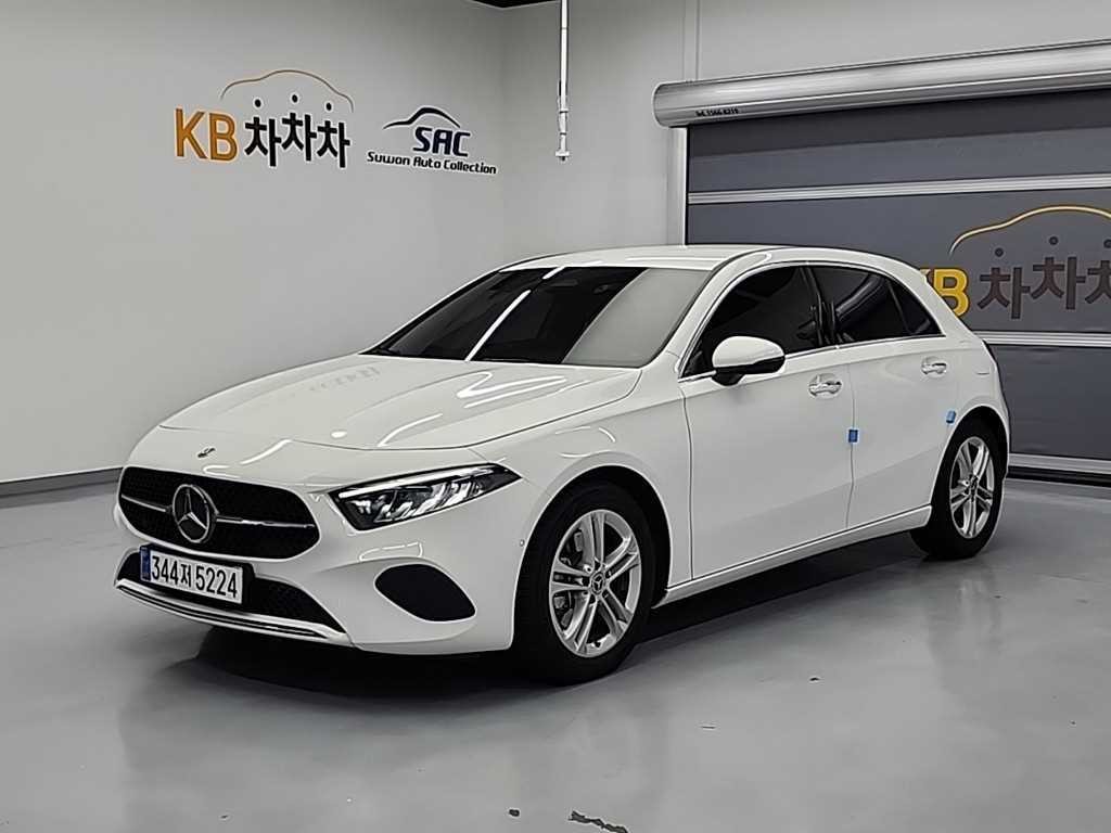 벤츠 A 클래스 A클래스 W177 A220 해치백 이미지 1