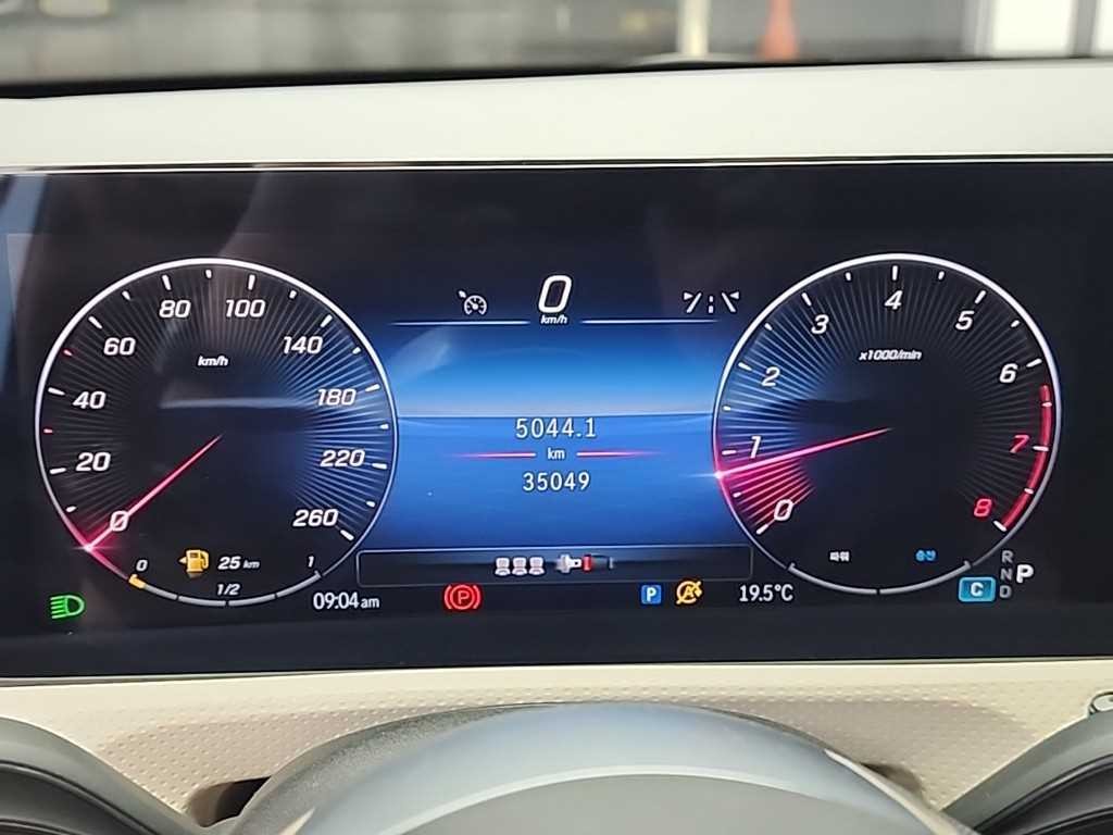 벤츠 A 클래스 A클래스 W177 A220 해치백 이미지 6