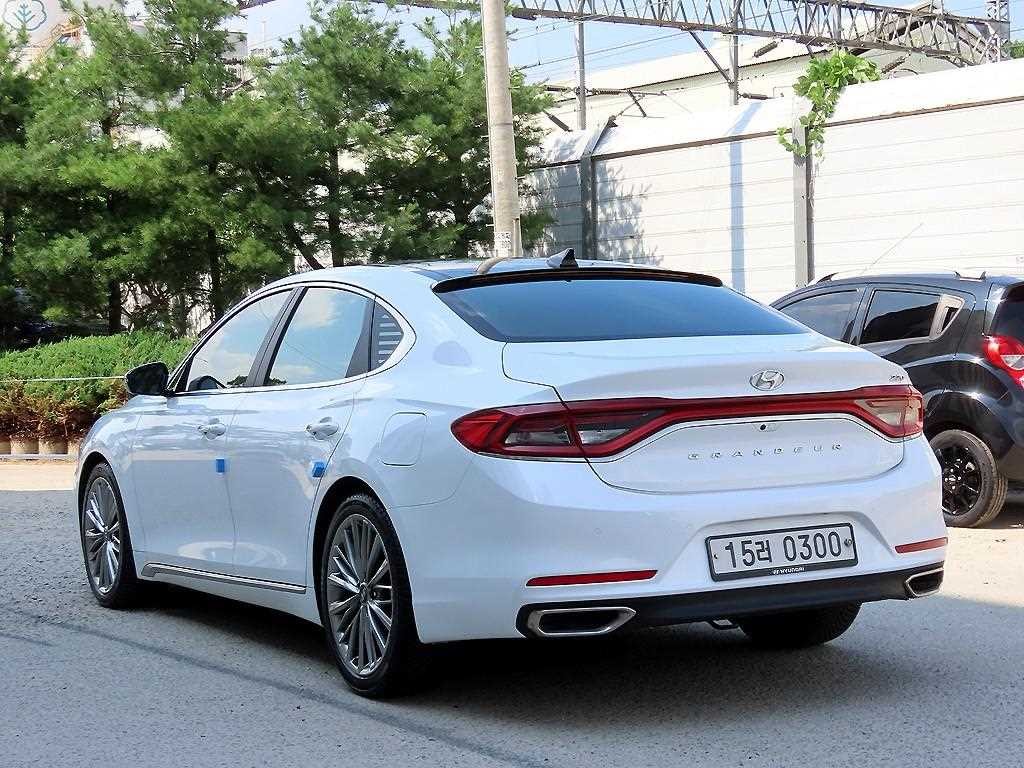 현대 그랜저 그랜저 IG 2.2 VGT 프리미엄 이미지 3