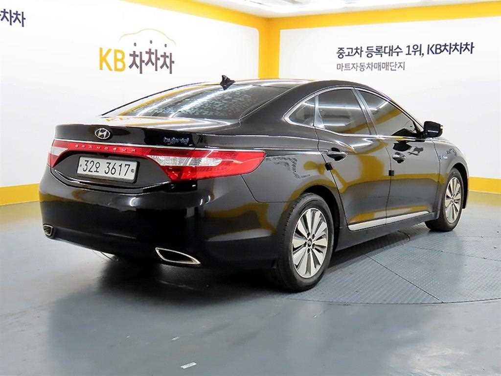 현대 그랜저 그랜저 HG 하이브리드 PREMIUM 이미지 4