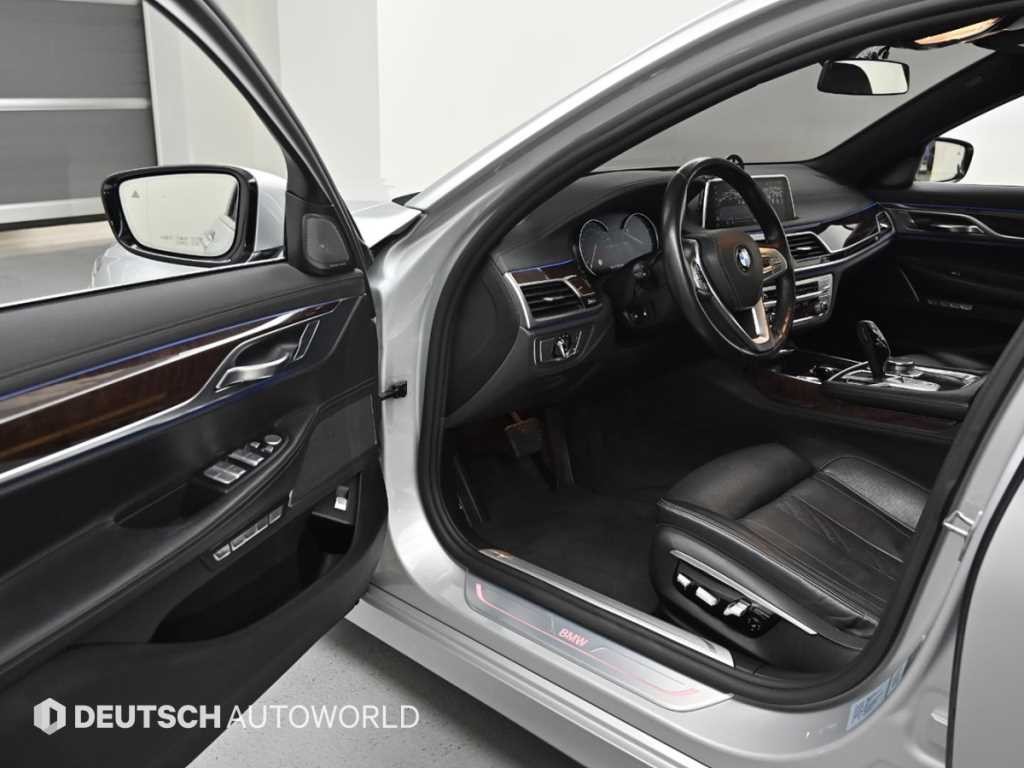 BMW 7시리즈 7시리즈 (G11) 730d xDrive 이미지 11