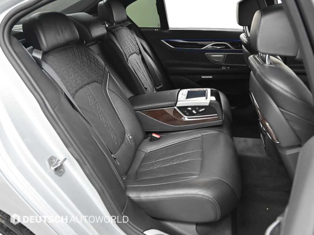 BMW 7시리즈 7시리즈 (G11) 730d xDrive 이미지 12