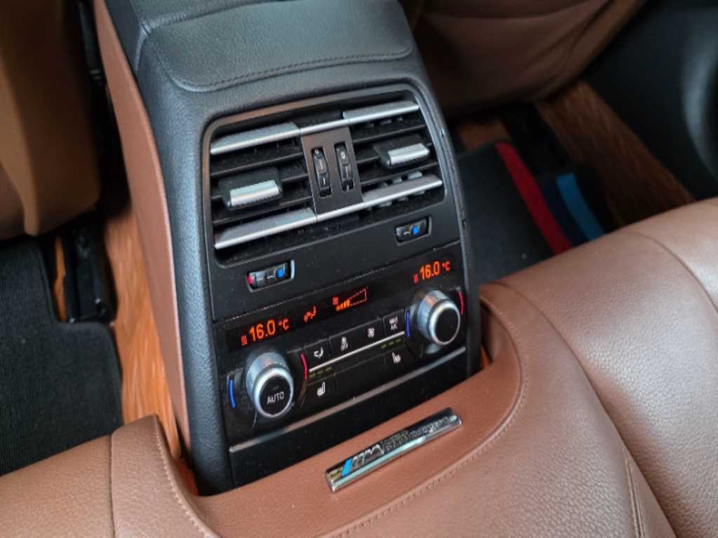 BMW 6시리즈 6시리즈 (F12) 640 그란쿠페 d xDrive M 스포츠 그란쿠페 이미지 19