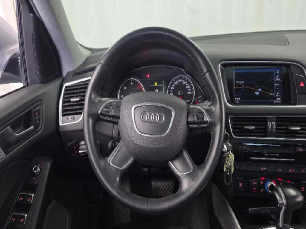 아우디 Q5 35 TDI 콰트로 이미지 13