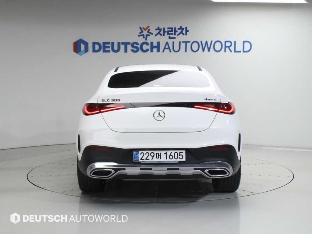 벤츠 GLC 클래스 GLC클래스 X254 GLC300 4MATIC 쿠페 AMG 라인 이미지 4