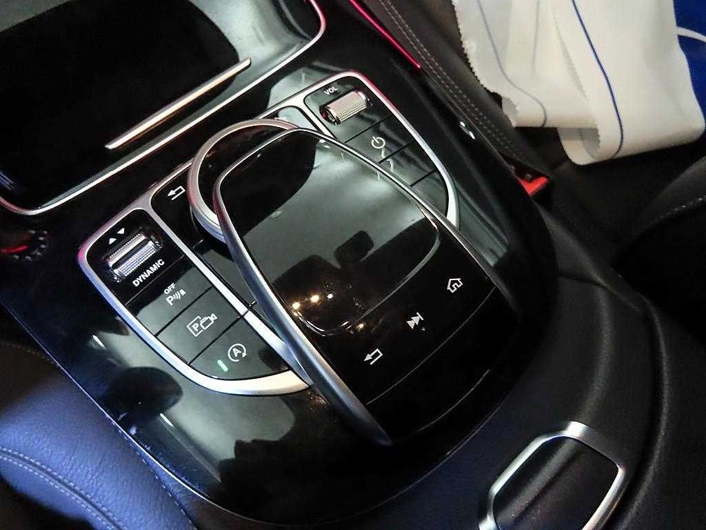 벤츠 E 클래스 E-클래스 W213 E200 아방가르드 이미지 13