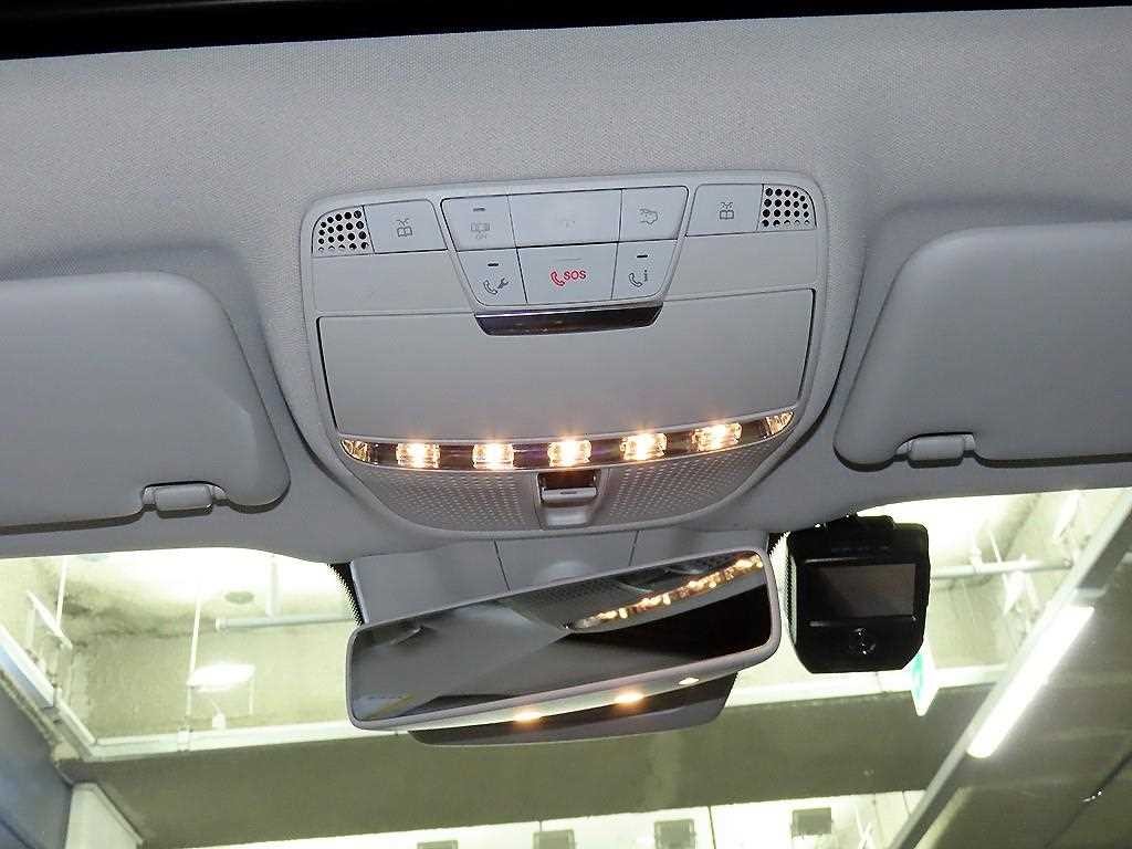 벤츠 E 클래스 E-클래스 W213 E200 아방가르드 이미지 16