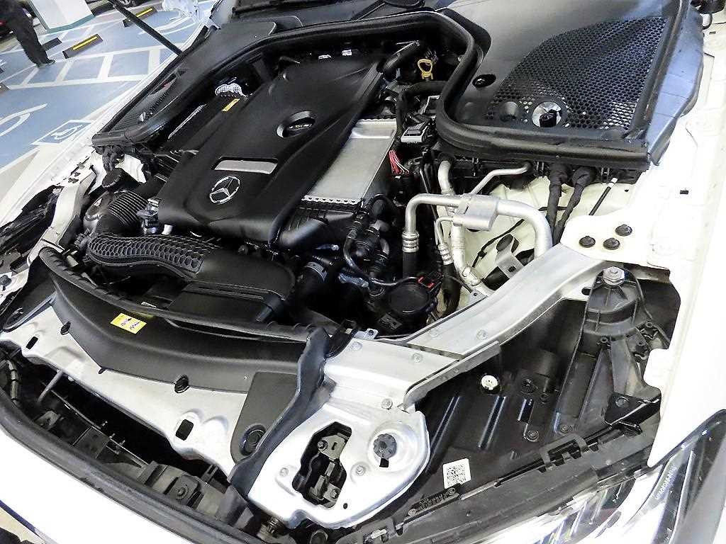 벤츠 E 클래스 E-클래스 W213 E200 아방가르드 이미지 19