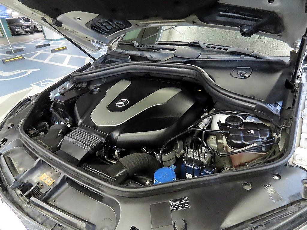 벤츠 GLE 클래스 GLE 클래스 W166 GLE 350 d 4MATIC 쿠페 이미지 19