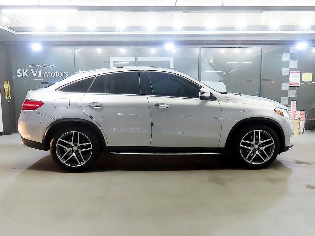 벤츠 GLE 클래스 GLE 클래스 W166 GLE 350 d 4MATIC 쿠페 이미지 3