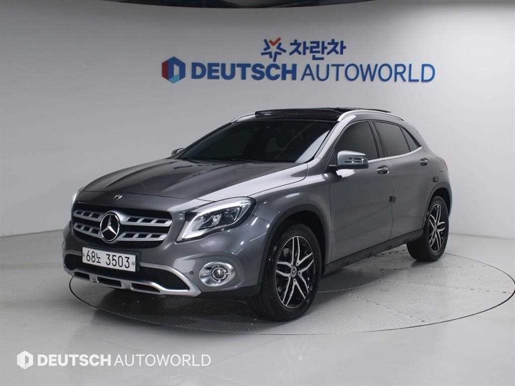 벤츠 GLA 클래스 GLA클래스 X156 GLA220 프리미엄 이미지 1