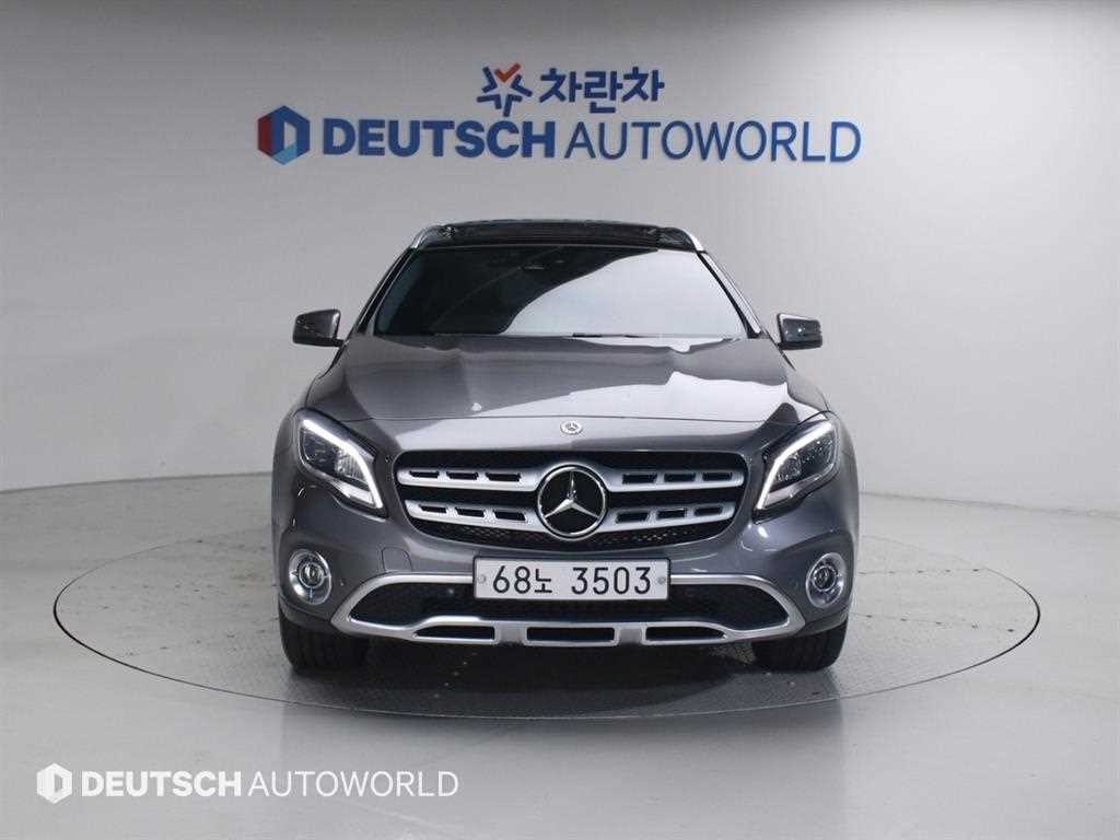 벤츠 GLA 클래스 GLA클래스 X156 GLA220 프리미엄 이미지 3