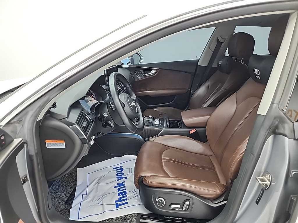 아우디 A7 55 TDI 콰트로 프리미엄 이미지 11