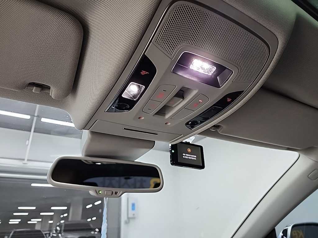 아우디 A7 55 TDI 콰트로 프리미엄 이미지 17