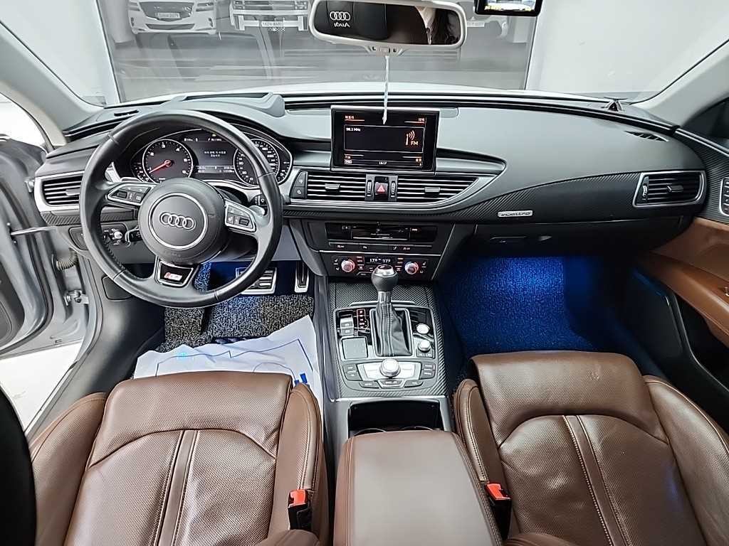 아우디 A7 55 TDI 콰트로 프리미엄 이미지 7