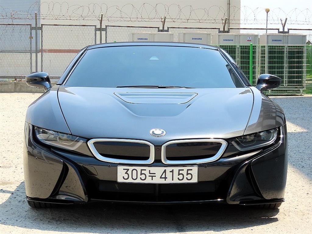 BMW i8 BMW i8 로드스터 이미지 1