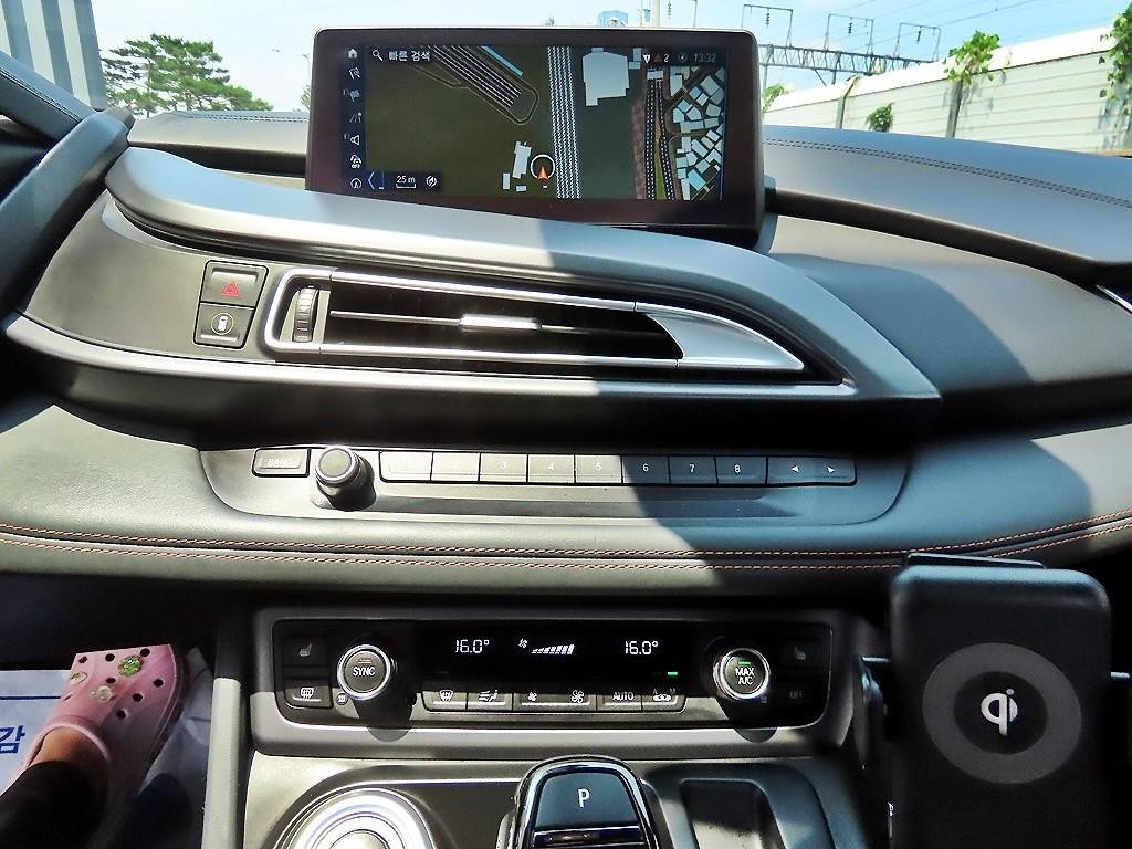 BMW i8 BMW i8 로드스터 이미지 16