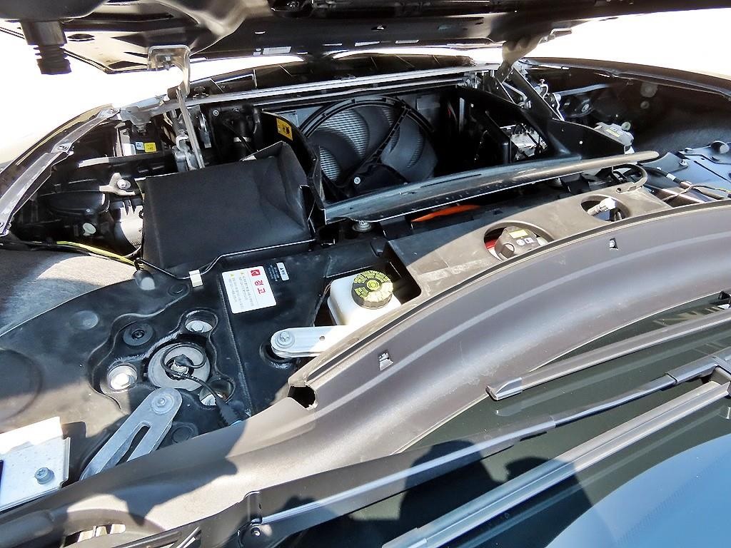 BMW i8 BMW i8 로드스터 이미지 19