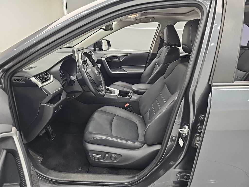 토요타 라브4 RAV4(5세대) 2.5 2WD 이미지 11