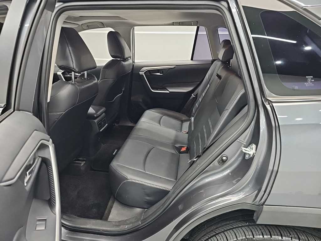 토요타 라브4 RAV4(5세대) 2.5 2WD 이미지 12