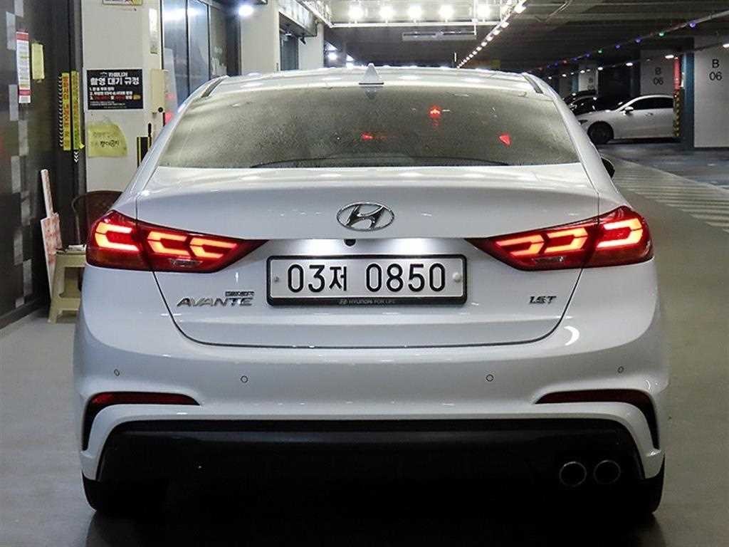 현대 아반떼 아반떼 AD 1.6 터보 스포츠 7 DCT 이미지 5