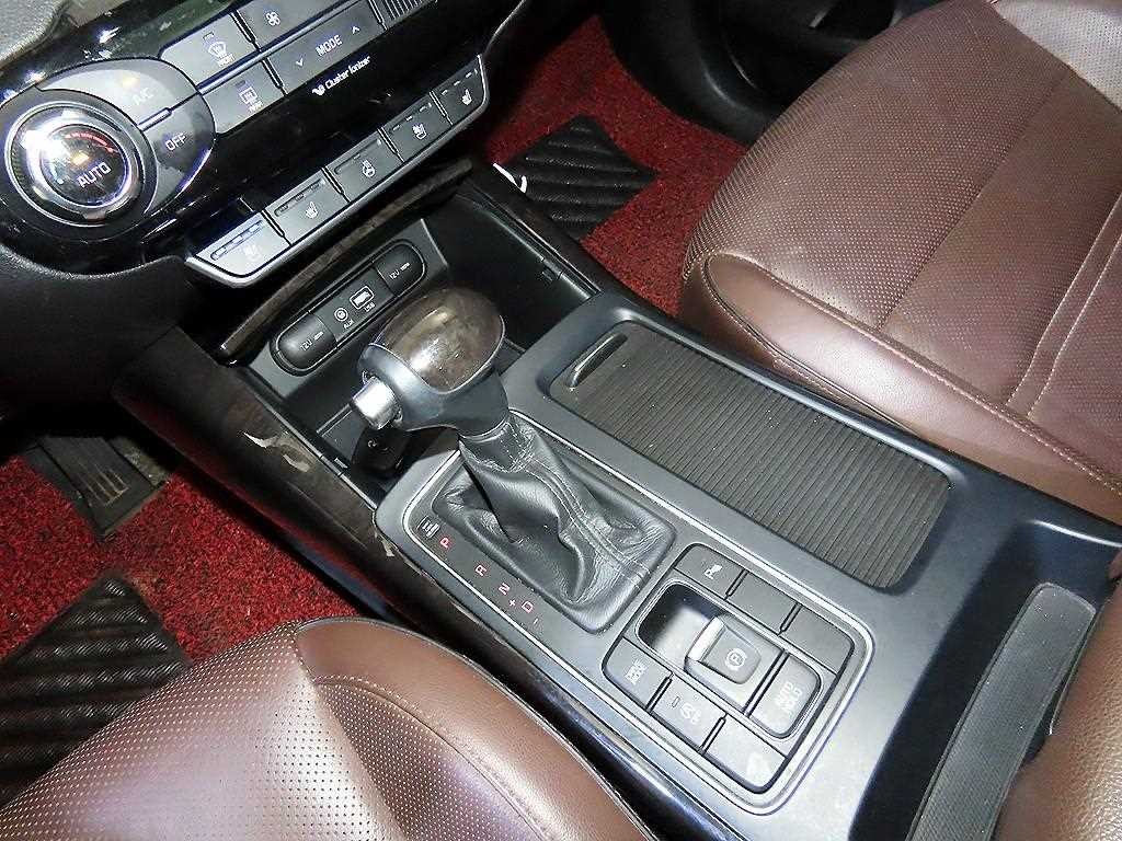 기아 쏘렌토 올 뉴 쏘렌토 디젤 2WD 2.2 노블레스 스페셜 이미지 12