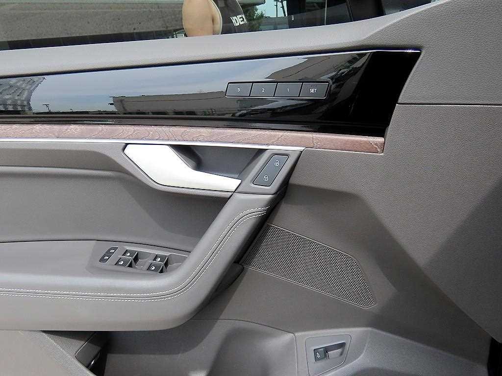 폭스바겐 투아렉 투아렉 3세대 3.0 TDI 프레스티지 이미지 12