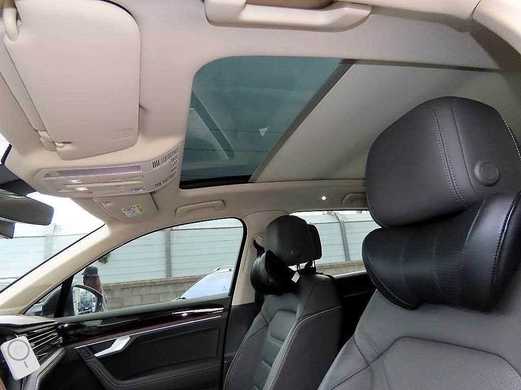 폭스바겐 투아렉 투아렉 3세대 3.0 TDI 프레스티지 이미지 16