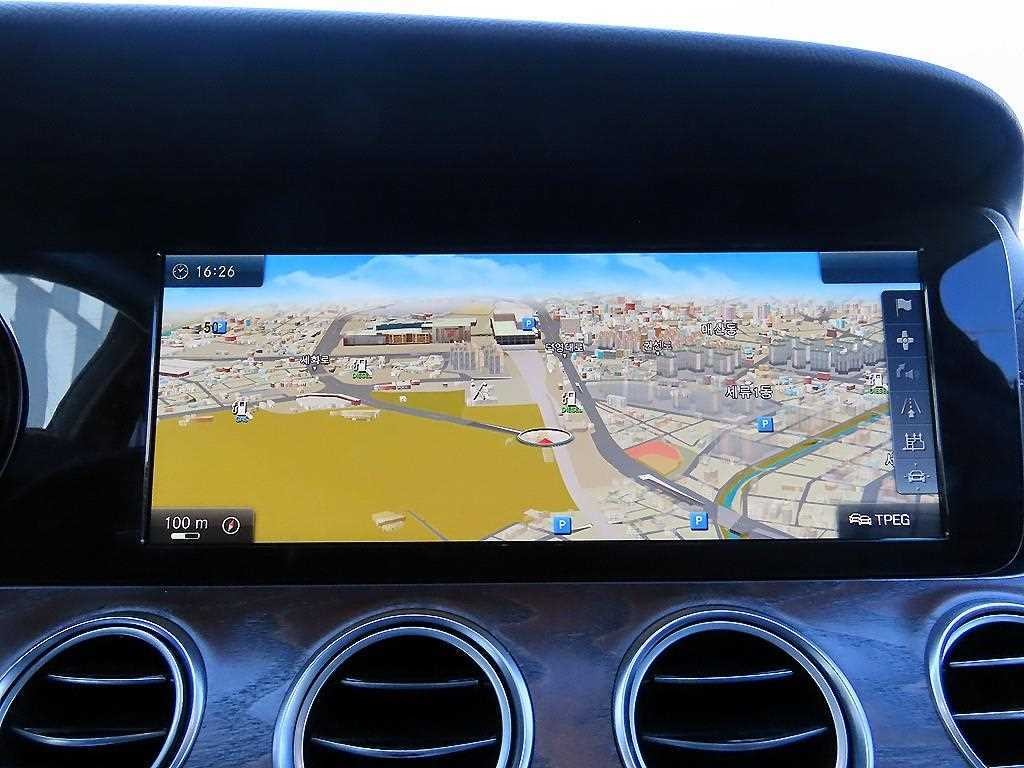 벤츠 E 클래스 E-클래스 W213 E220d 익스클루시브 이미지 13