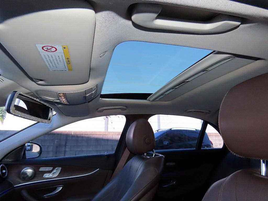 벤츠 E 클래스 E-클래스 W213 E220d 익스클루시브 이미지 17
