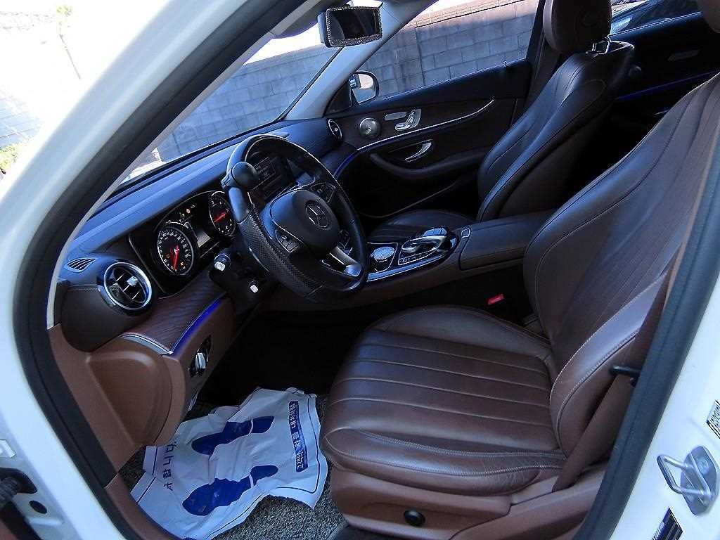 벤츠 E 클래스 E-클래스 W213 E220d 익스클루시브 이미지 5