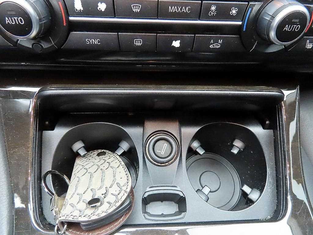 BMW 5시리즈 5시리즈 (F10) 528i 이미지 12