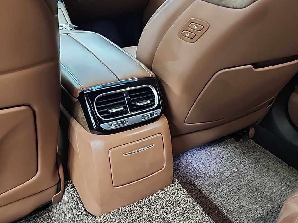 제네시스 G90 3.3 T AWD 프리미엄 럭셔리 이미지 13