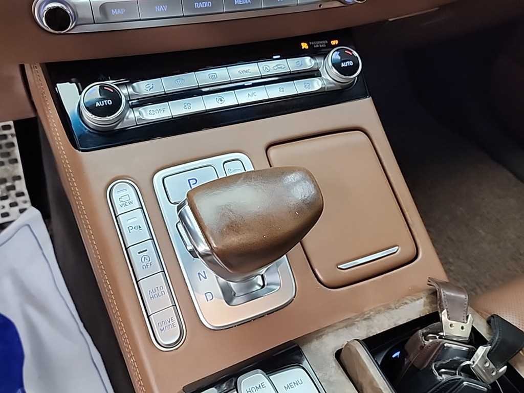 제네시스 G90 3.3 T AWD 프리미엄 럭셔리 이미지 8