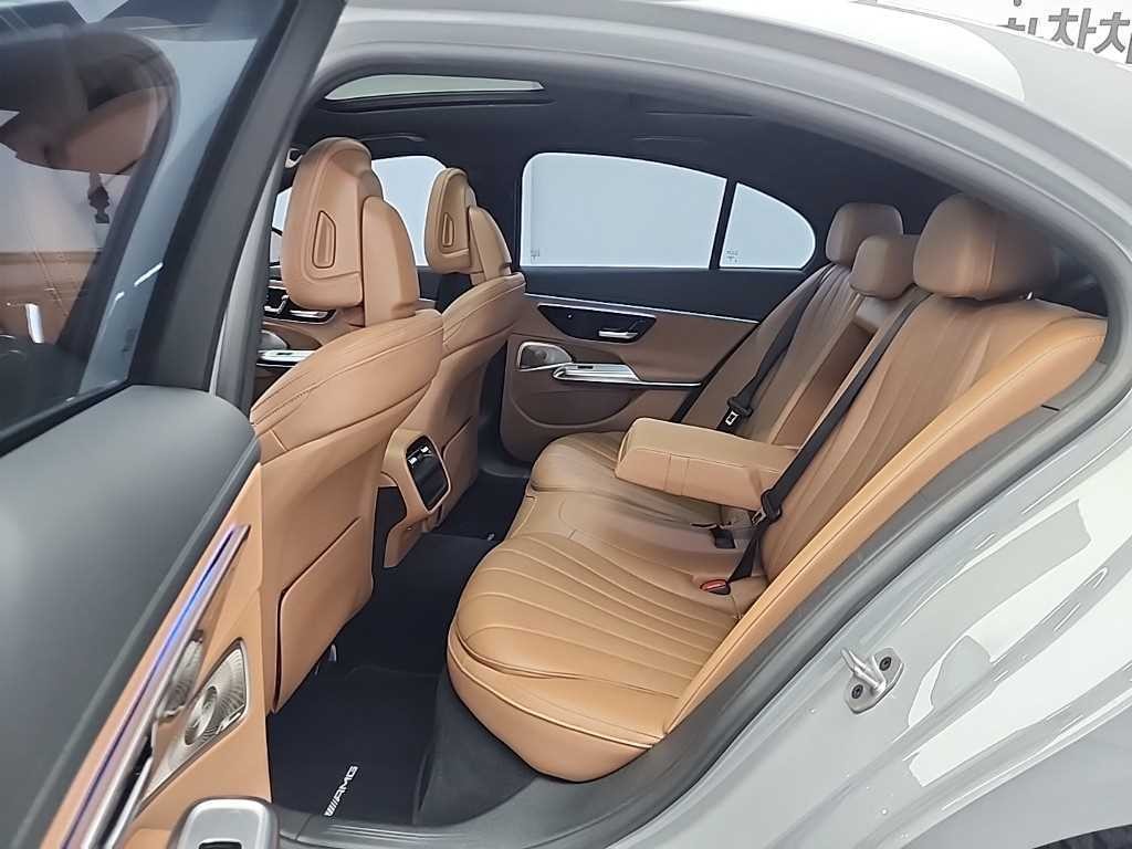 벤츠 E 클래스 E-클래스 W214 E300 4MATIC AMG Line 프리미어 스페셜 이미지 13