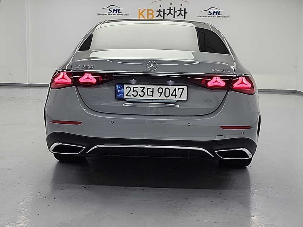 벤츠 E 클래스 E-클래스 W214 E300 4MATIC AMG Line 프리미어 스페셜 이미지 4