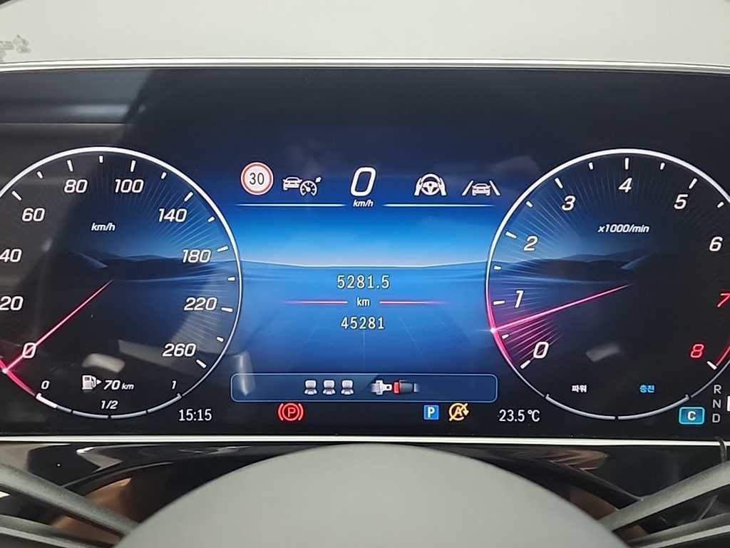 벤츠 E 클래스 E-클래스 W214 E300 4MATIC AMG Line 프리미어 스페셜 이미지 7