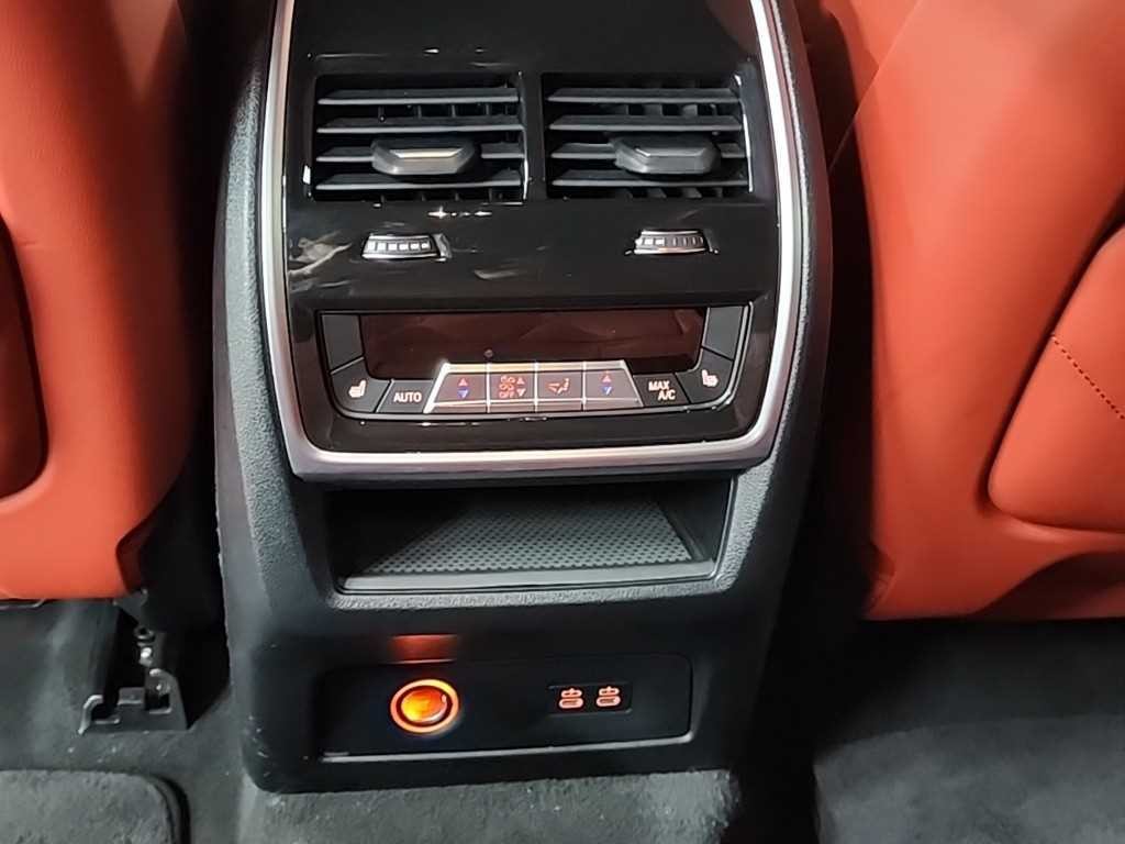 BMW XM XM (G09) 4.4 이미지 14