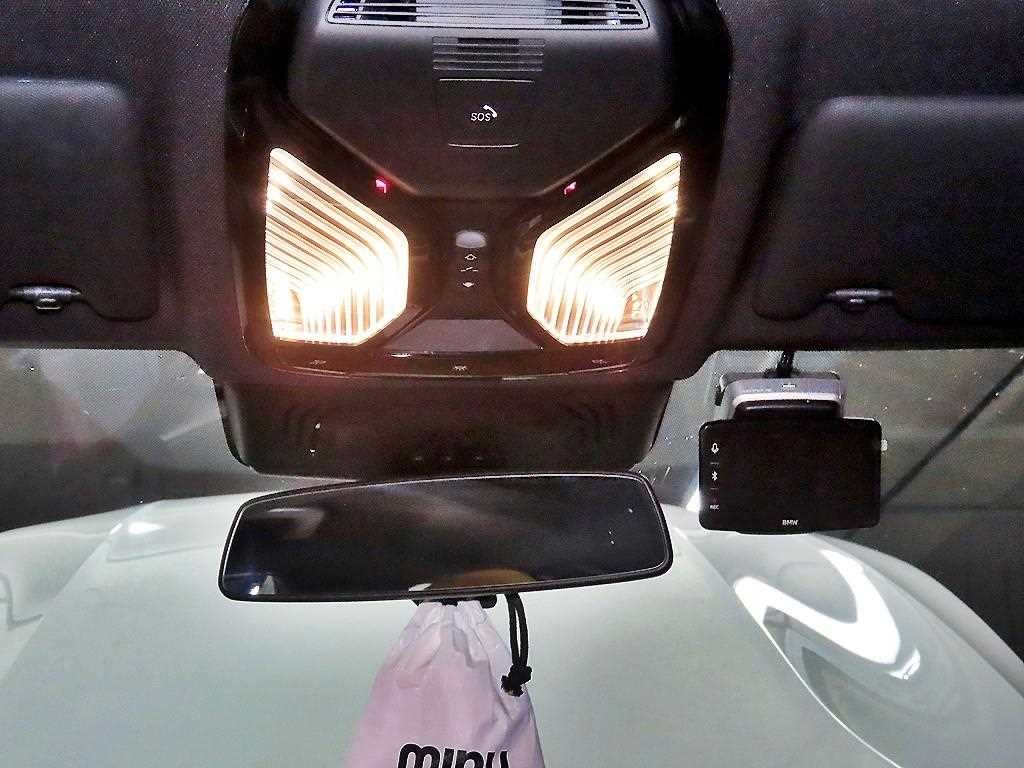 BMW 3시리즈 3시리즈 (G20) 320i M 스포츠 이미지 16
