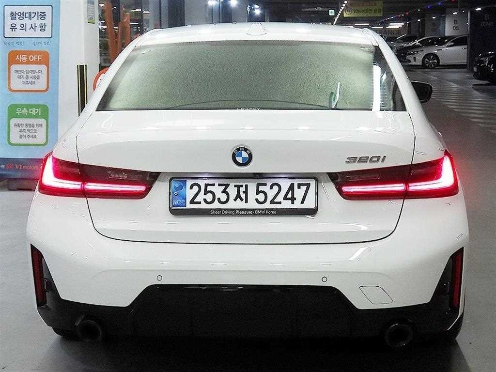 BMW 3시리즈 3시리즈 (G20) 320i M 스포츠 이미지 5