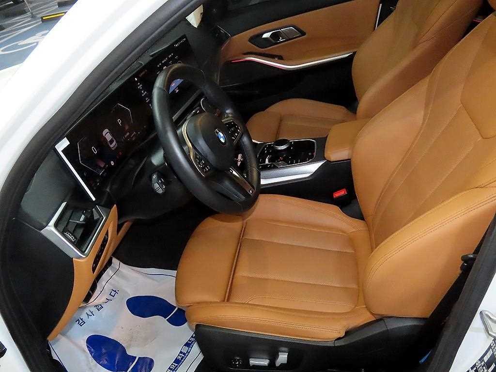 BMW 3시리즈 3시리즈 (G20) 320i M 스포츠 이미지 6