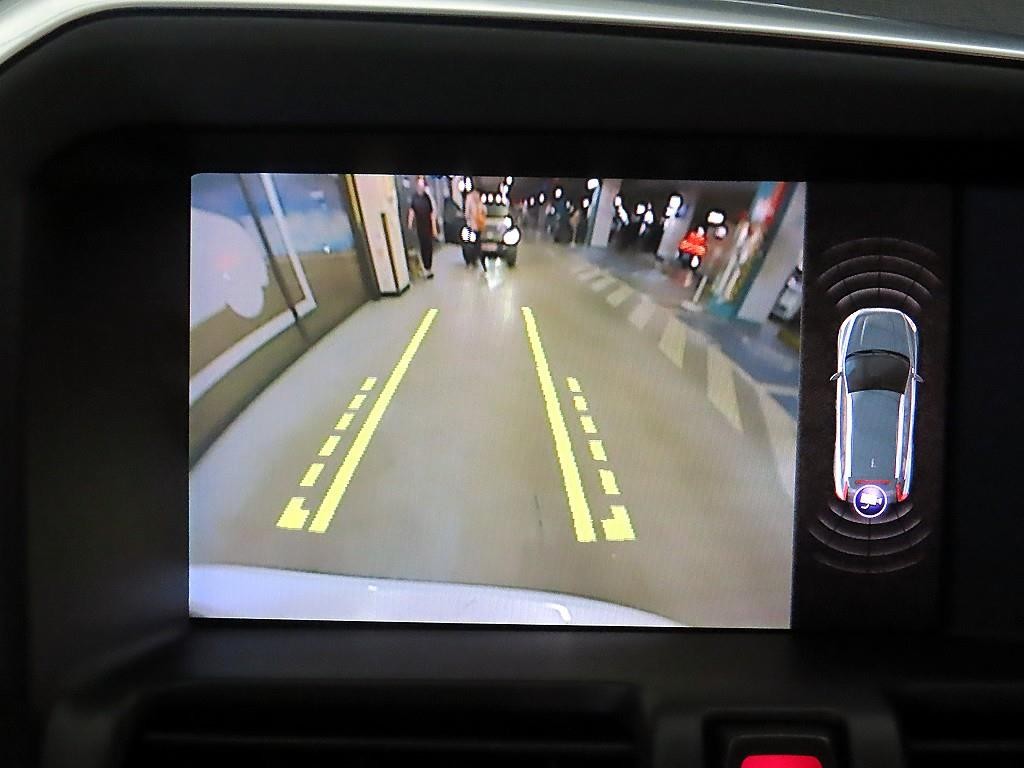 볼보 XC60 D3 이미지 14