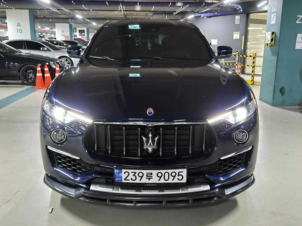 마세라티 르반떼 3.0 S AWD 그란루쏘 이미지 1