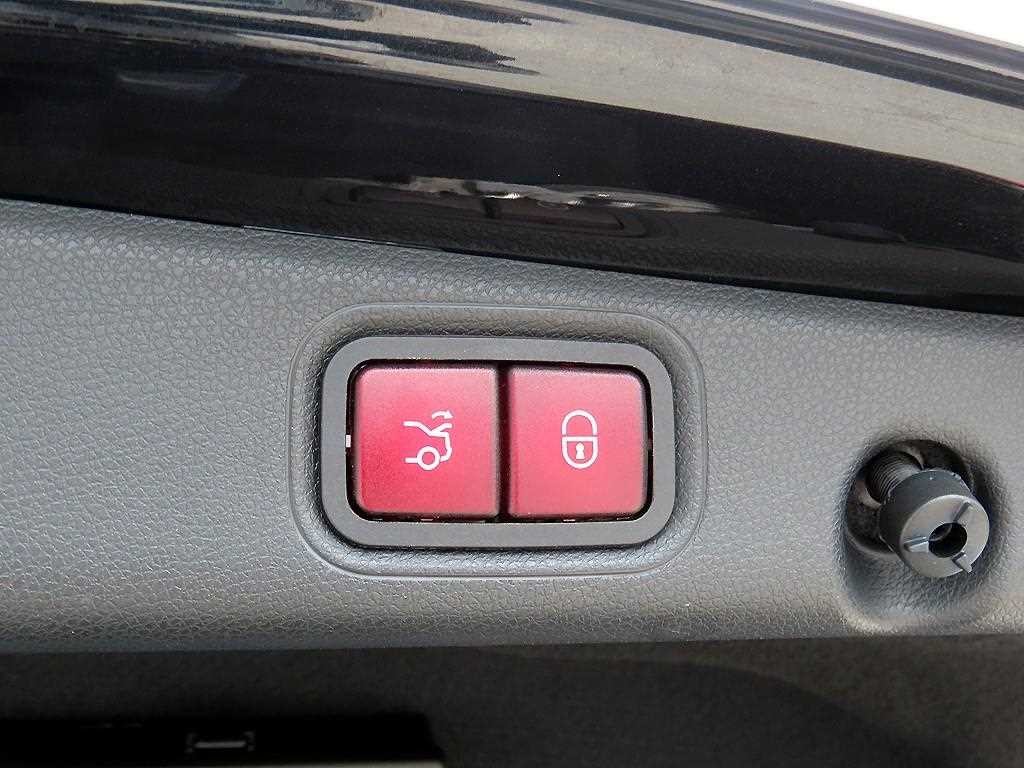 벤츠 E 클래스 E-클래스 W213 E300 4MATIC 익스클루시브 이미지 16