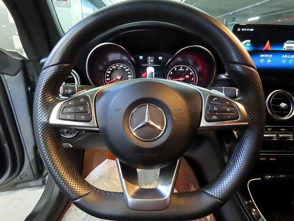 벤츠 C 클래스 C클래스 W205 C200 카브리올레 이미지 12